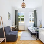 Appartement Historic Charm In Bratislava