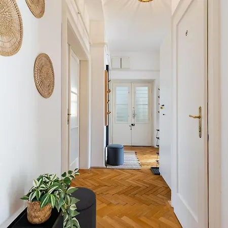 Apartament Historic Charm In Bratysława