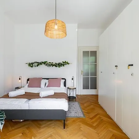 Apartmán Historic Charm In *