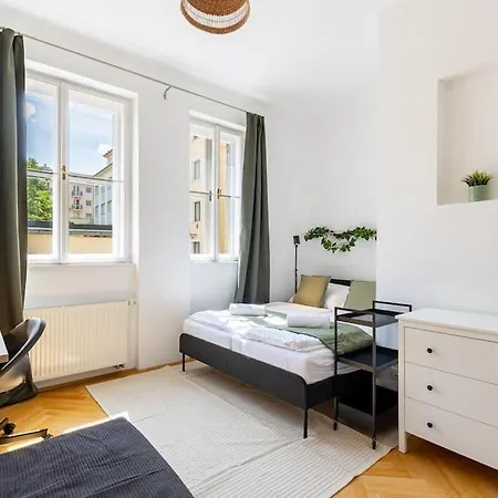 Appartamento Historic Charm In Bratislava