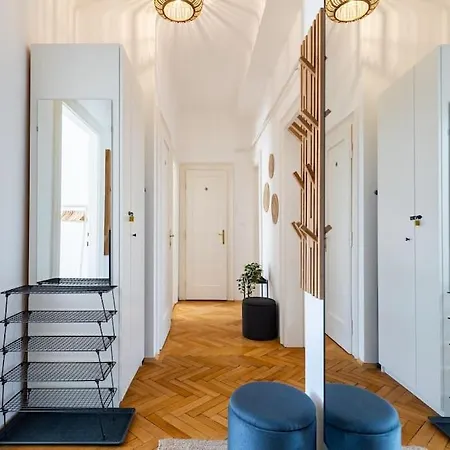 Historic Charm In Apartmán Bratislava